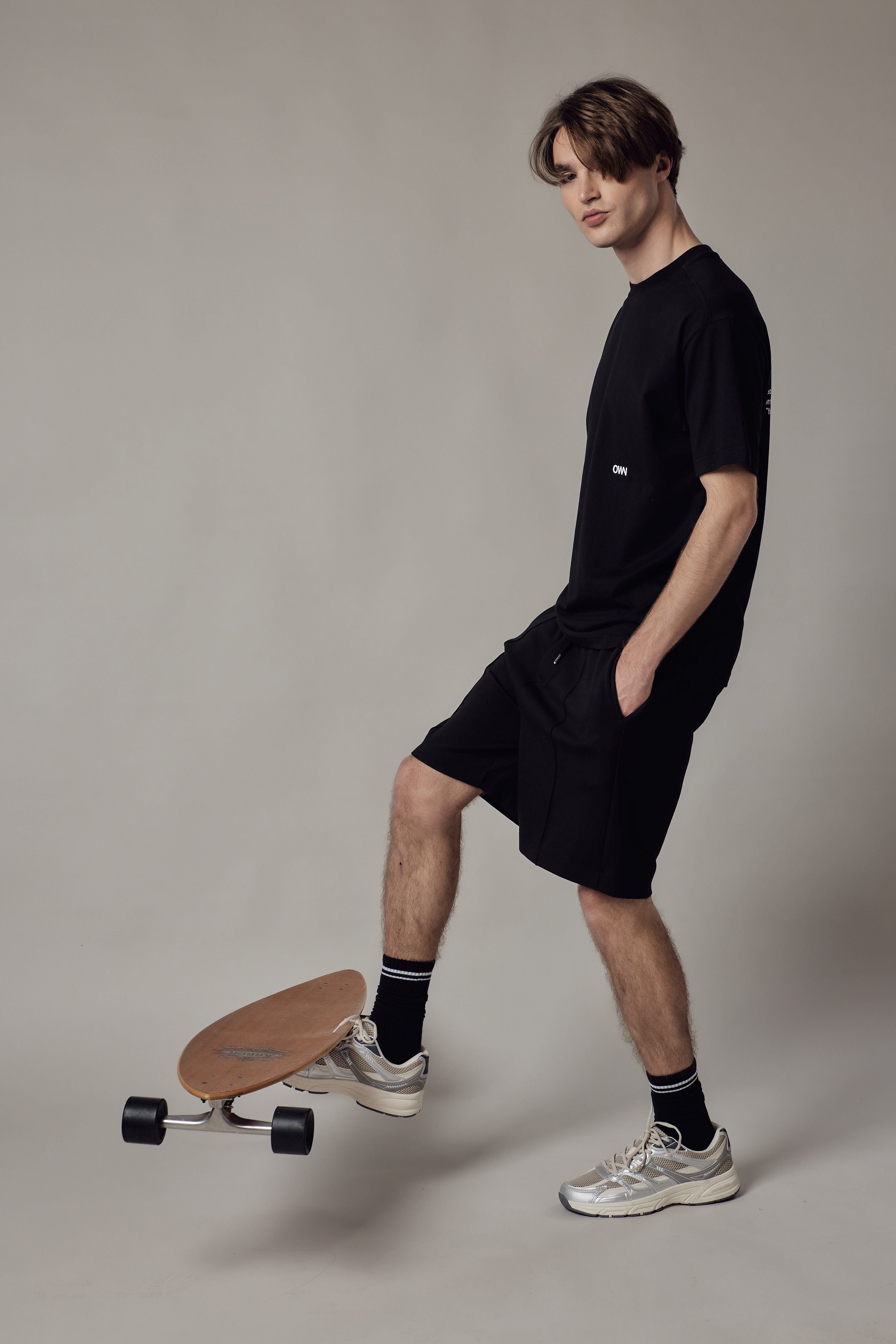 Loose Fit Shorts in Interlock