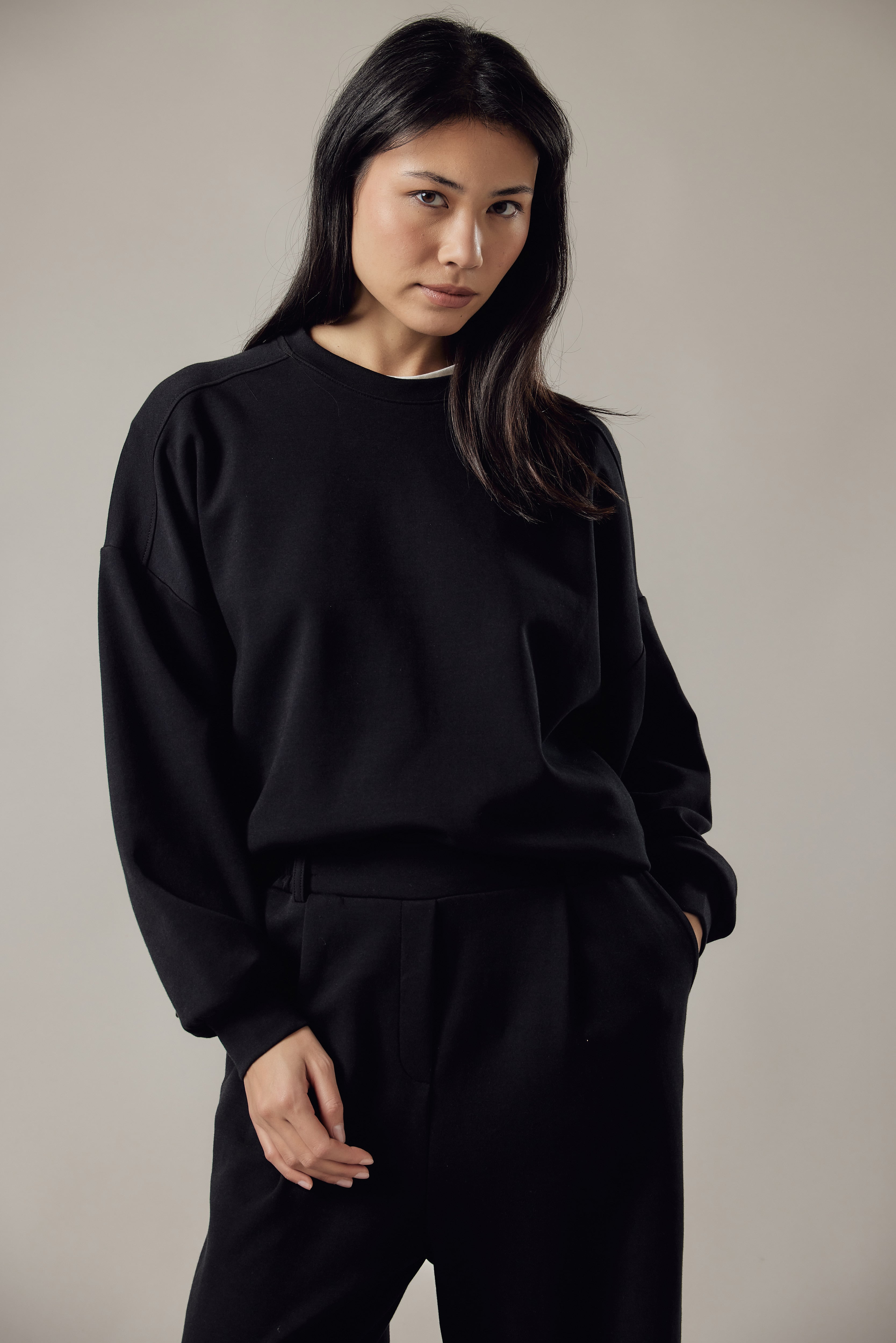 Crewneck Sweatshirt Loose Fit in Interlock