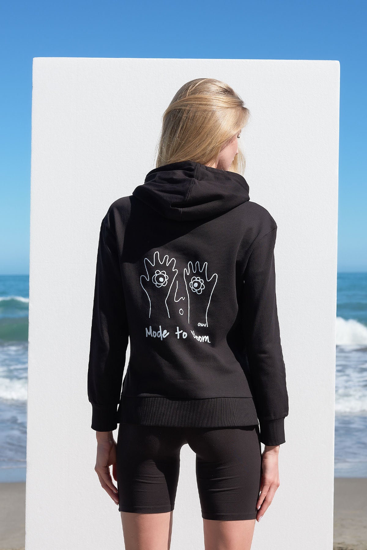 Printed hoodie with side slits