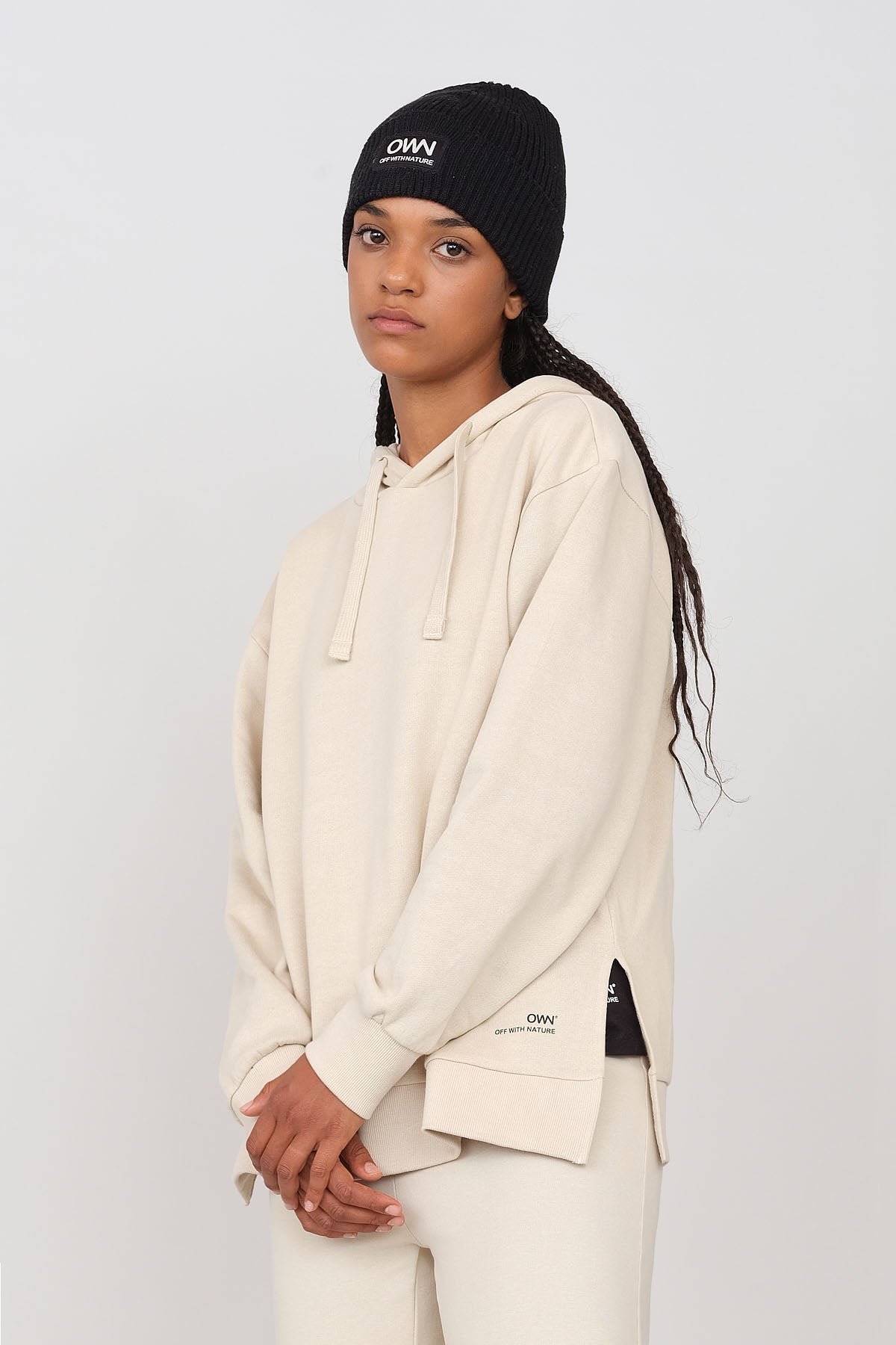 Brushed sweatshirt with hood and side slits