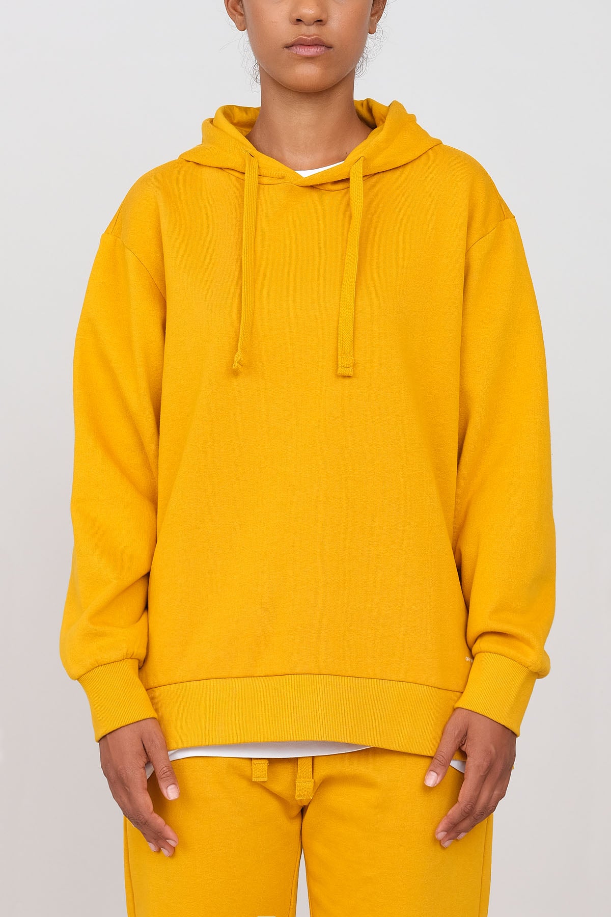 Brushed sweatshirt with hood and side slits