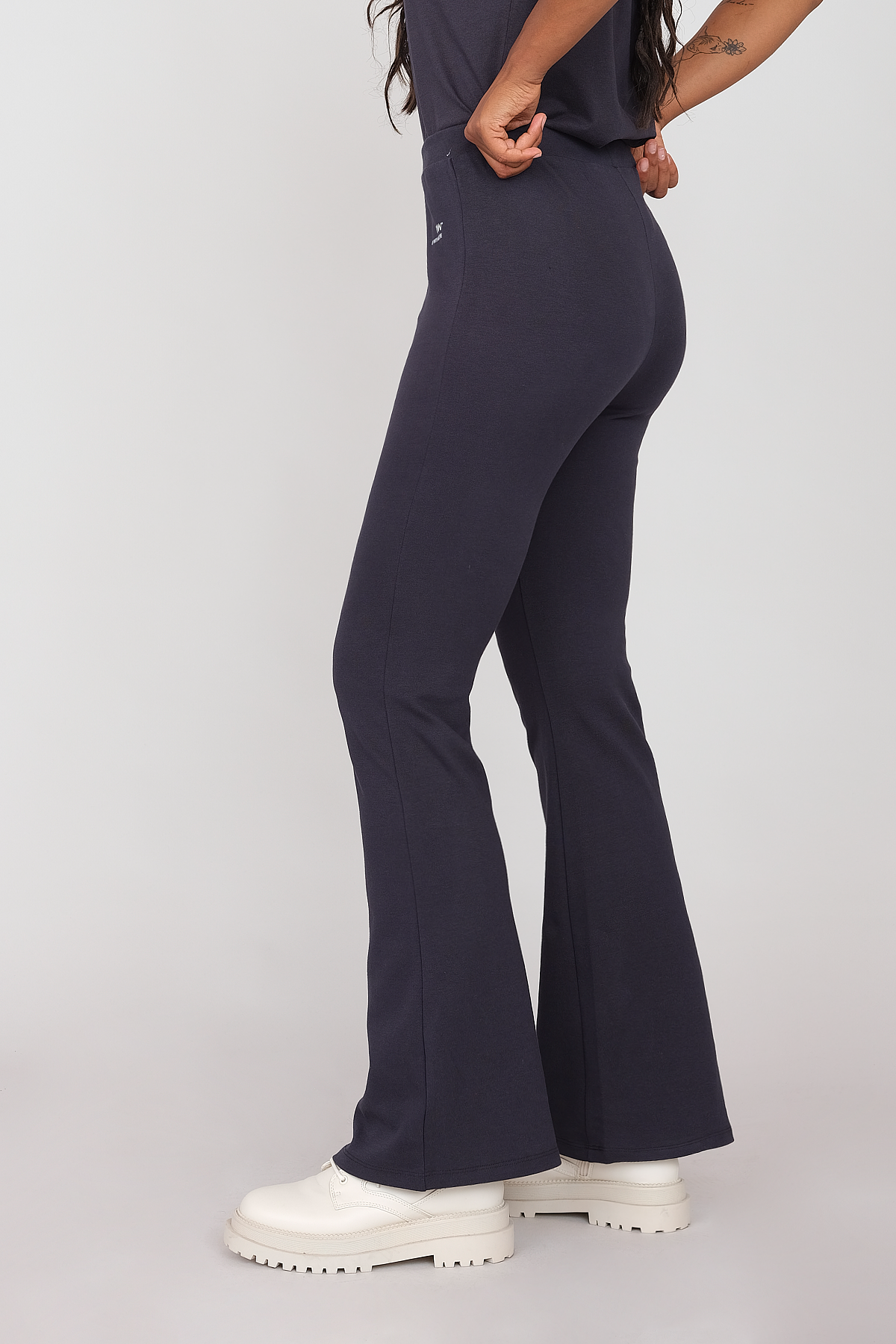 JAZZ INTERLOCK PANTS