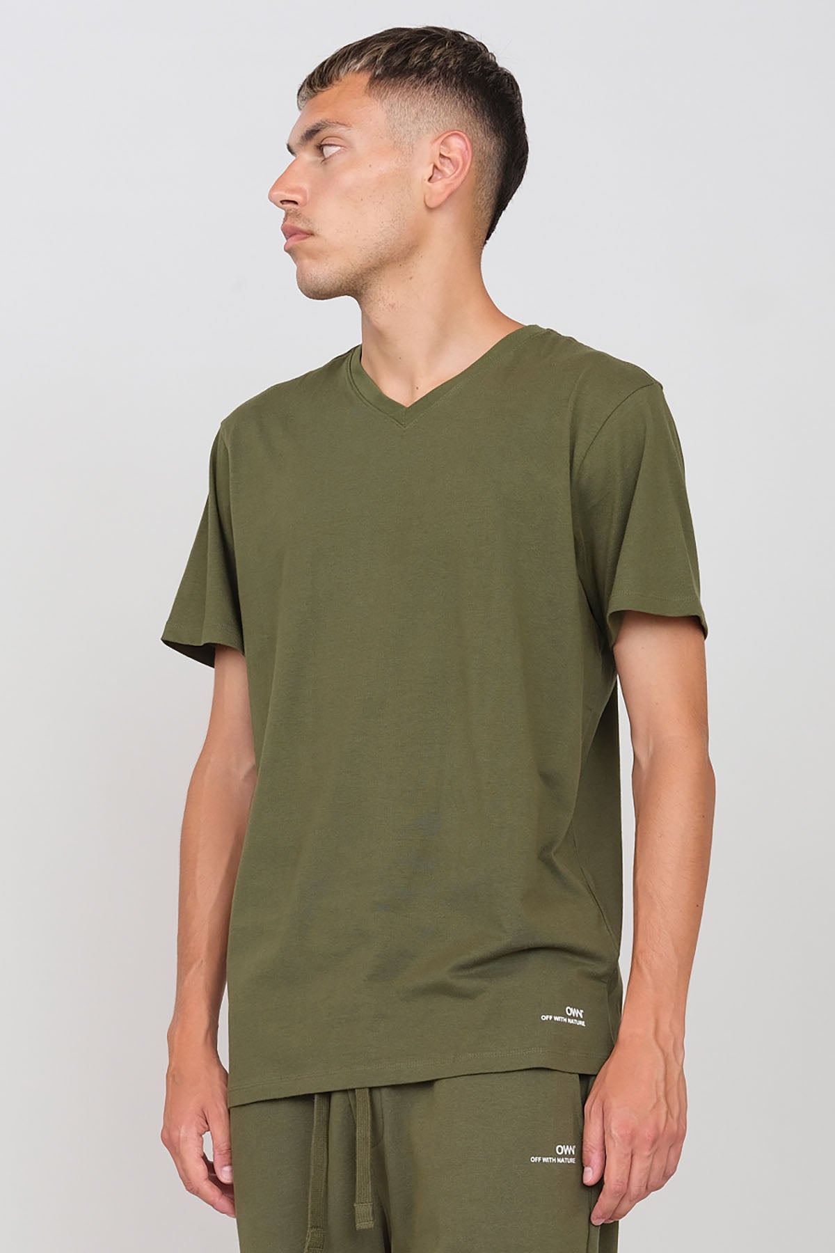 V-neck T-shirt