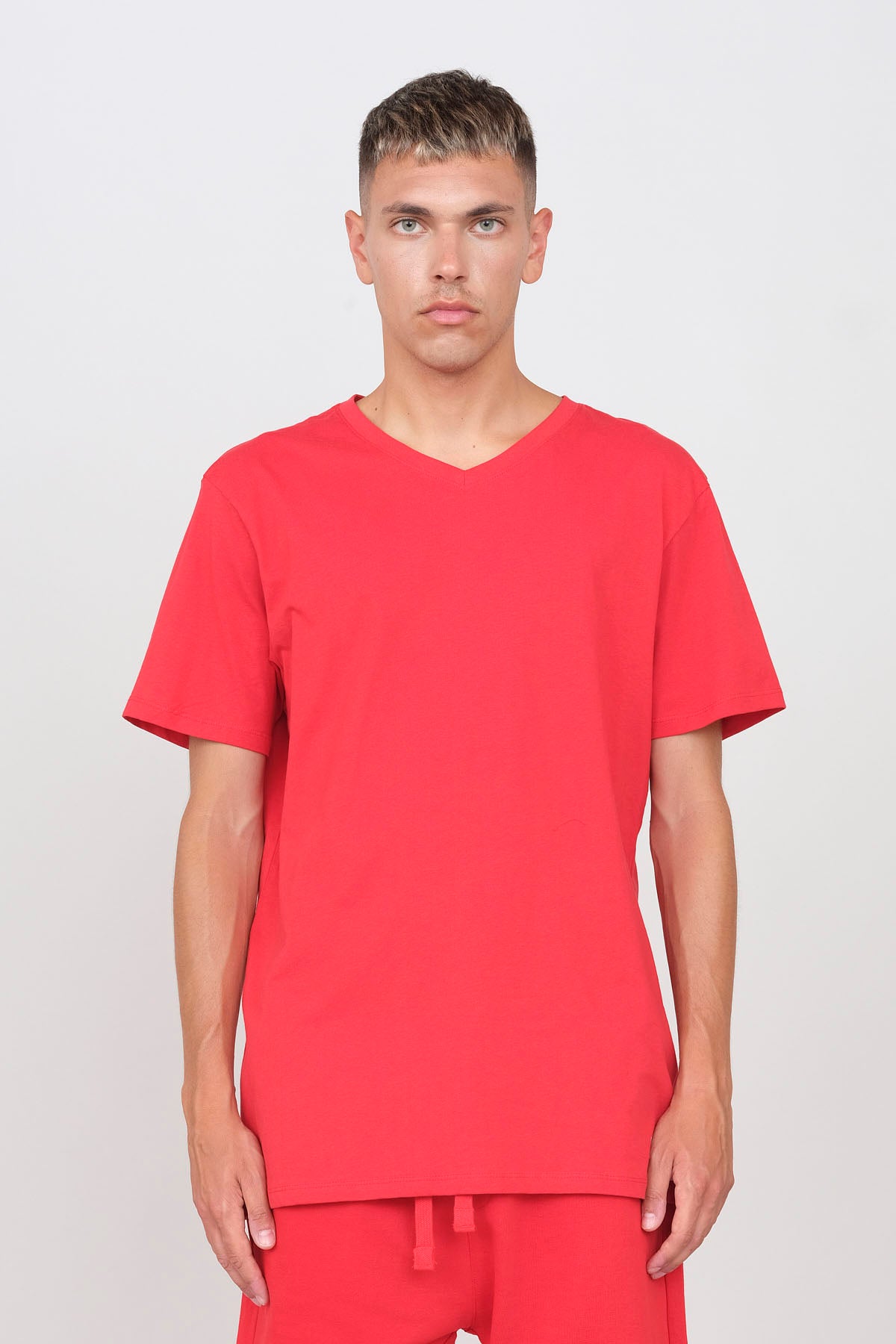 V-neck T-shirt