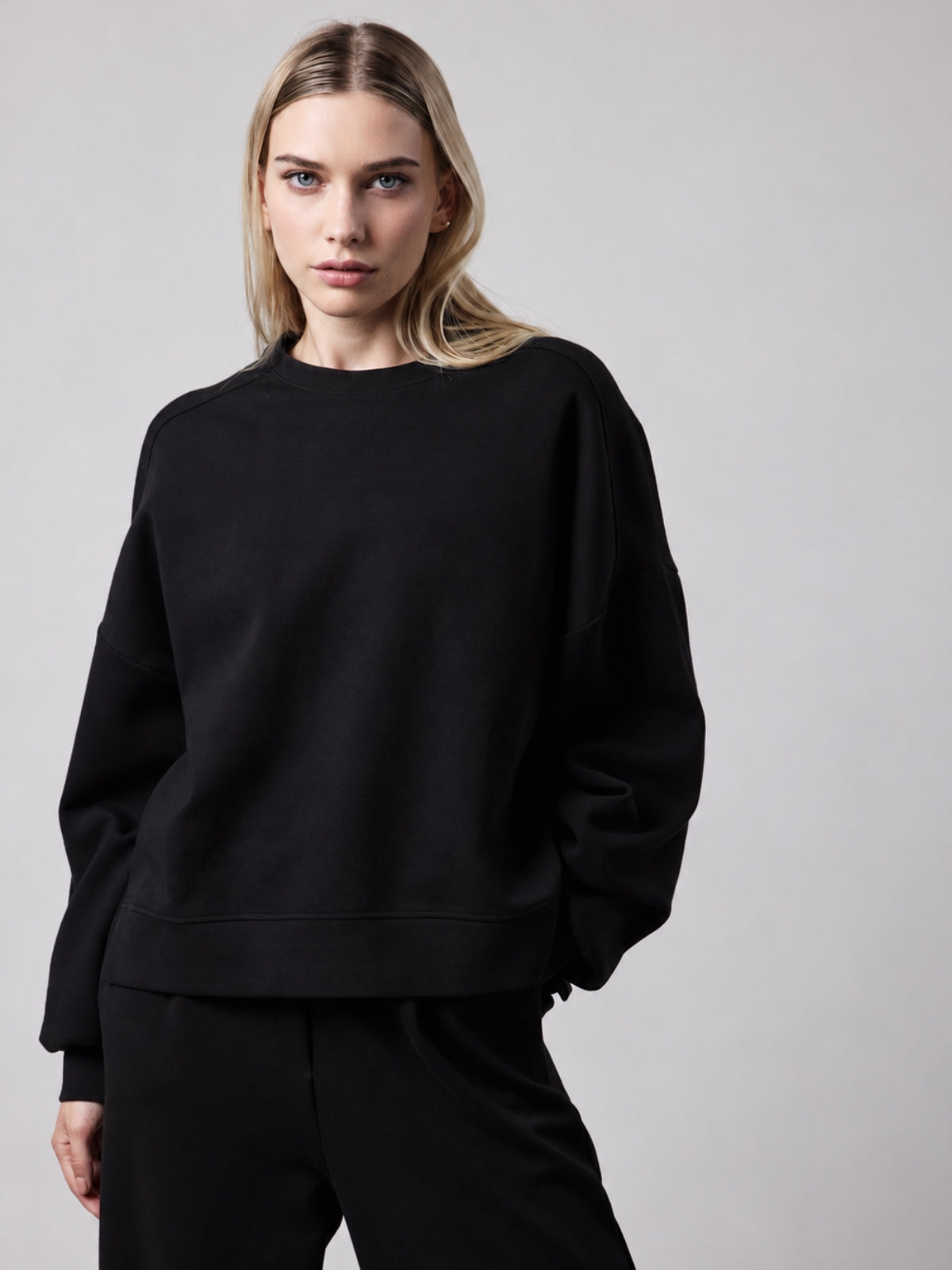 Felpa Girocollo Loose Fit in Interlock Black