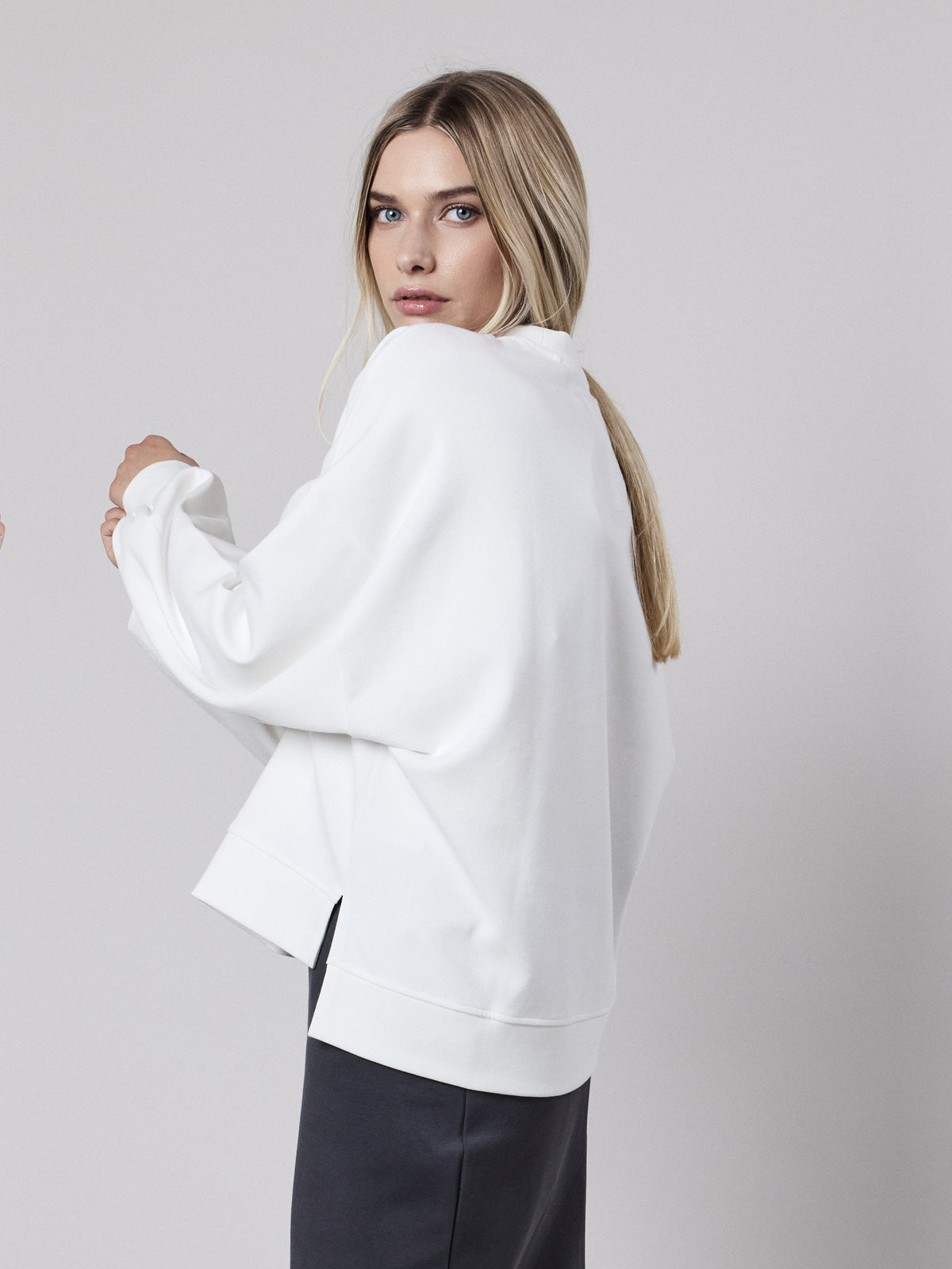 Felpa Girocollo Loose Fit in Interlock Off White