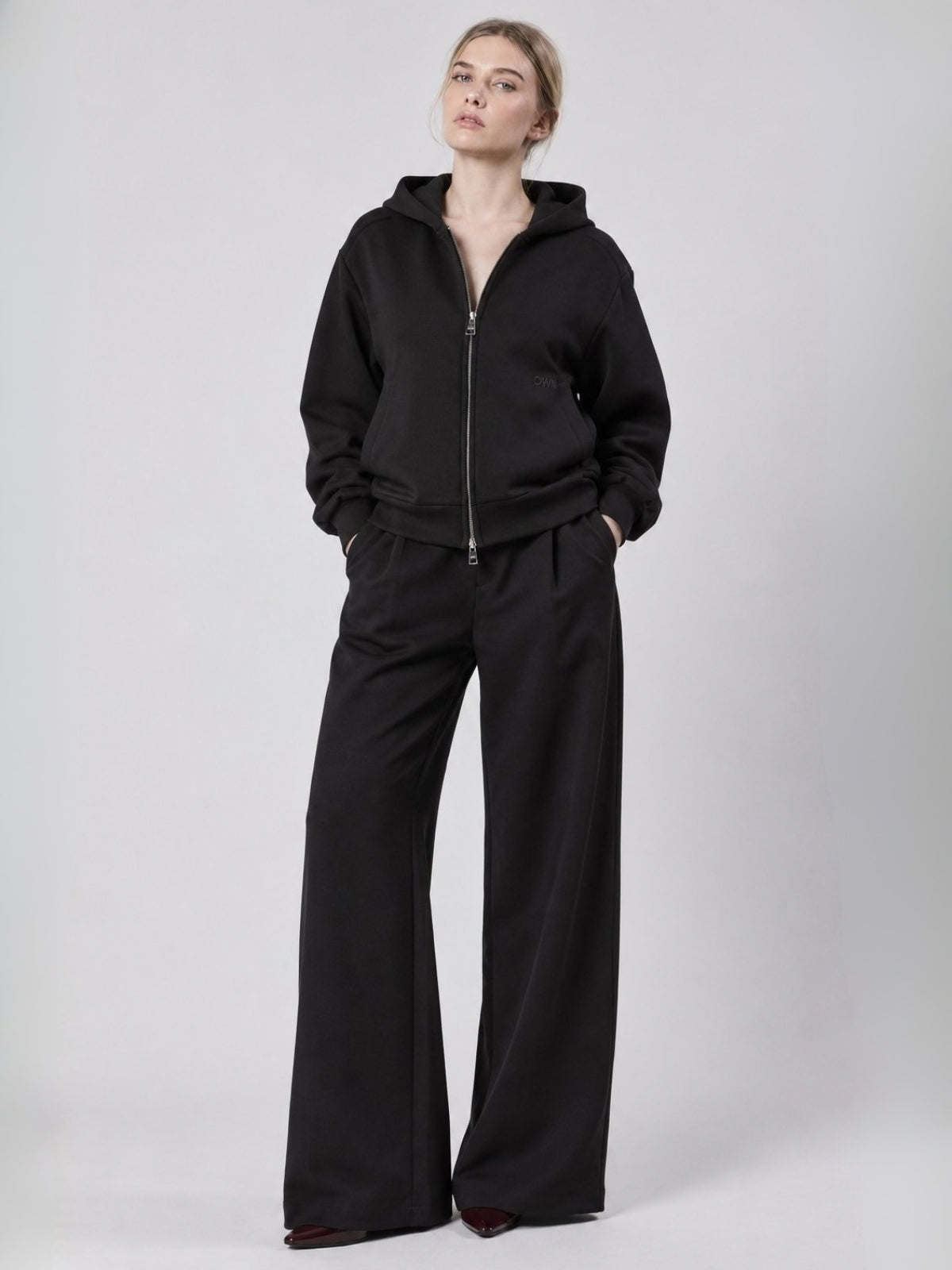 Felpa con Cappuccio e Zip in Interlock Black