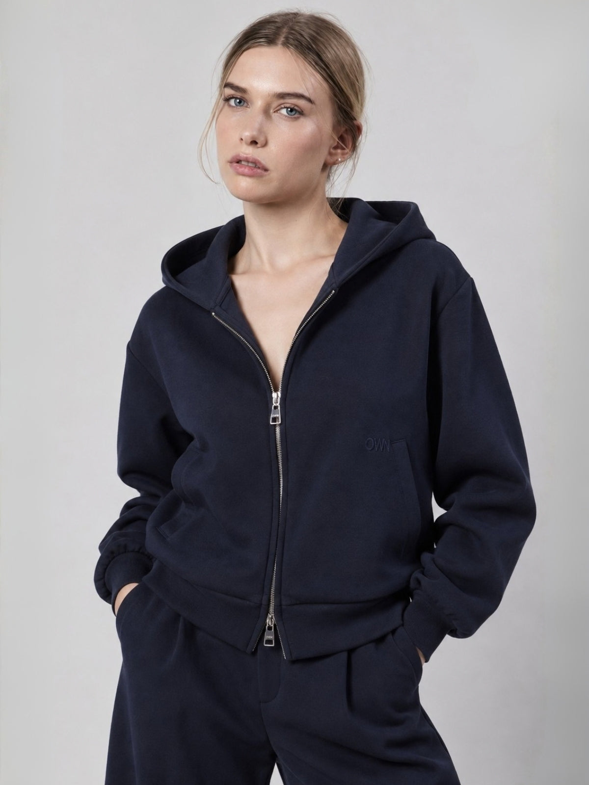 Felpa con Cappuccio e Zip in Interlock Navy
