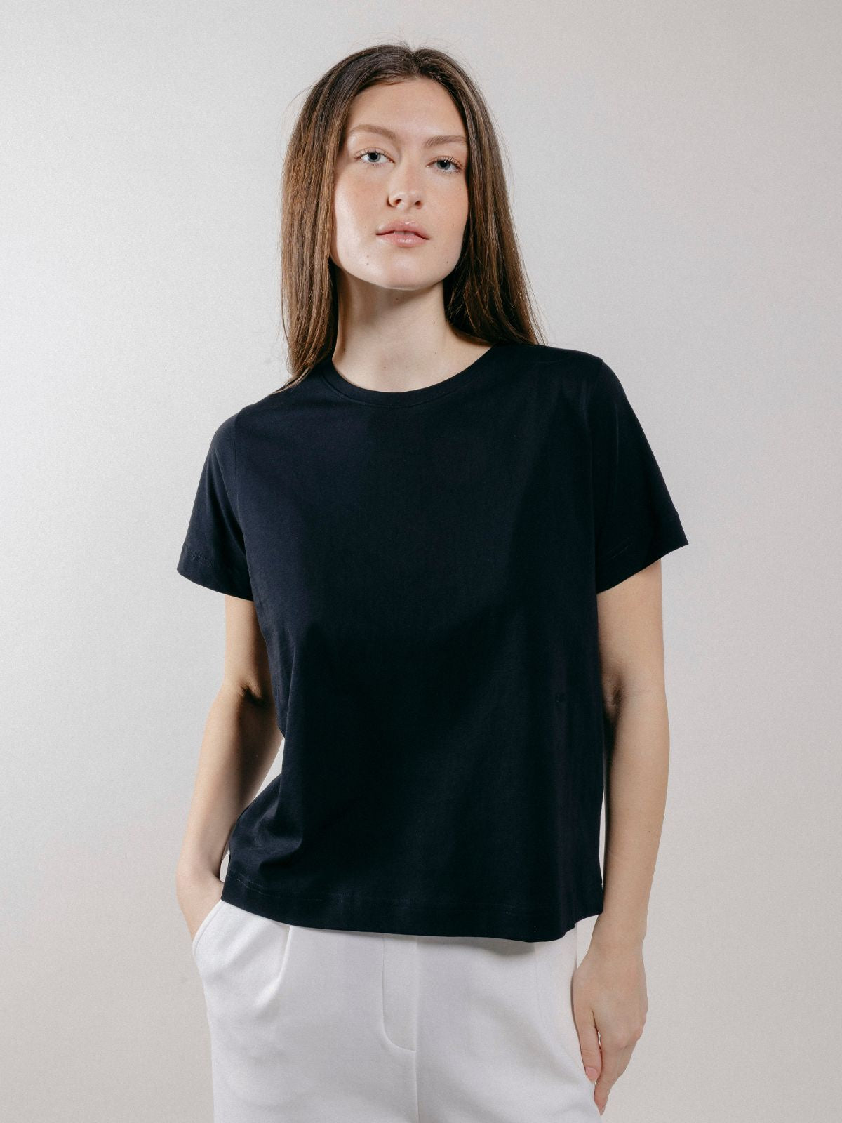 FENDI: T-shirt a girocollo in cotone - Nero | T-Shirt Fendi FY0894A9RL FENDI: T-shirt a girocollo in cotone - Nero | T-Shirt Fendi FY0894A9RL