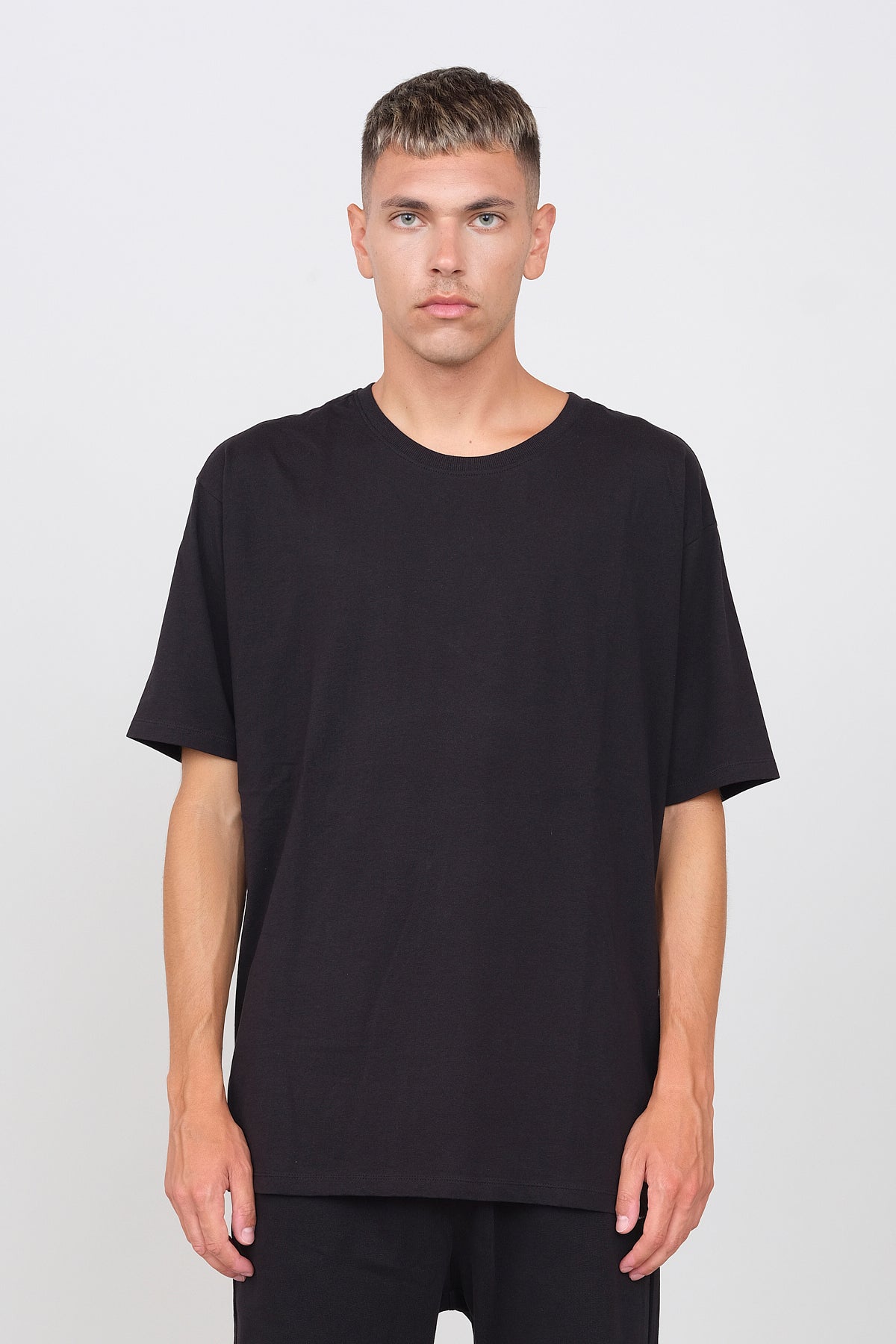 Unisex oversized crew-neck t-shirt