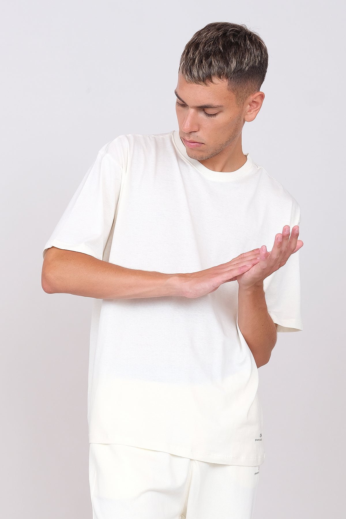 Unisex oversized crew-neck t-shirt