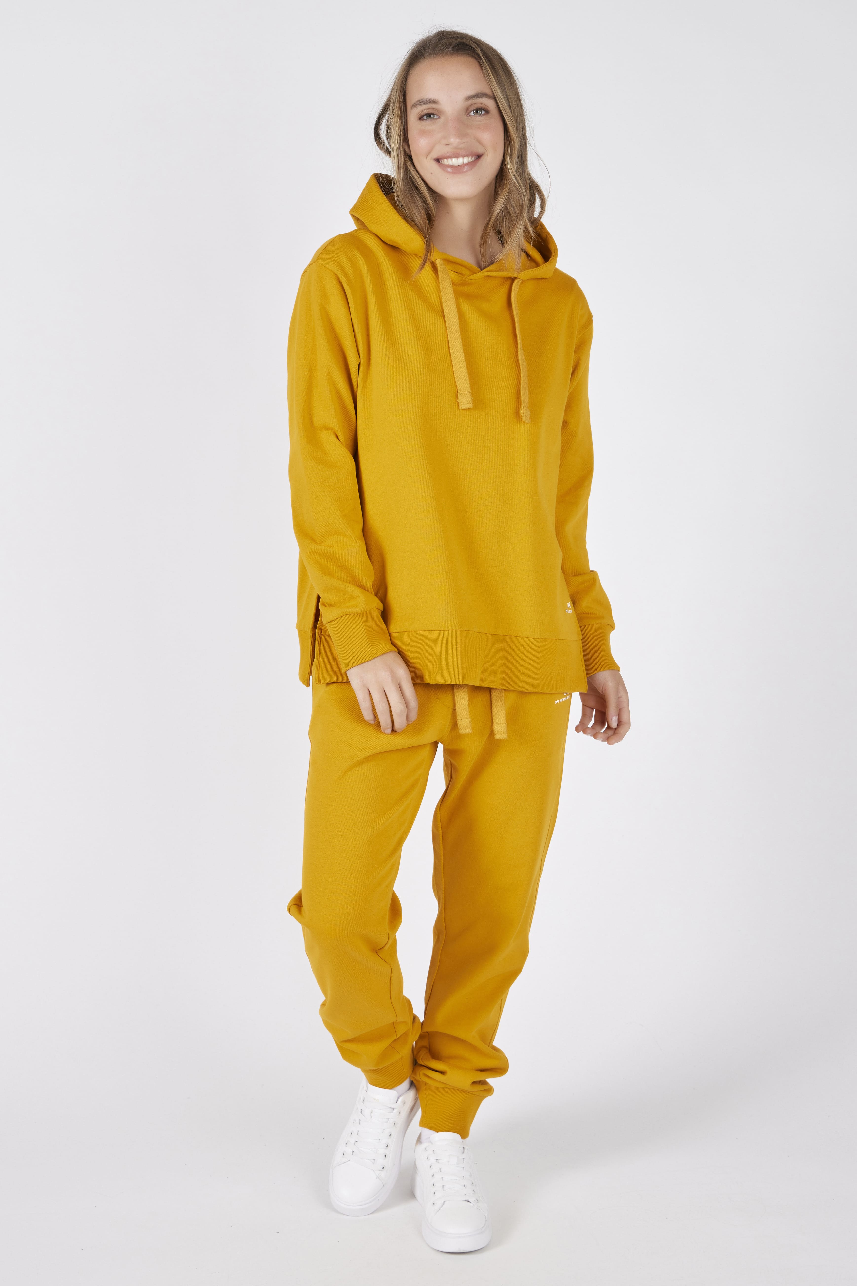 Set Felpa Felpata Cappuccino e Spacchi Laterali + Joggers Felpati