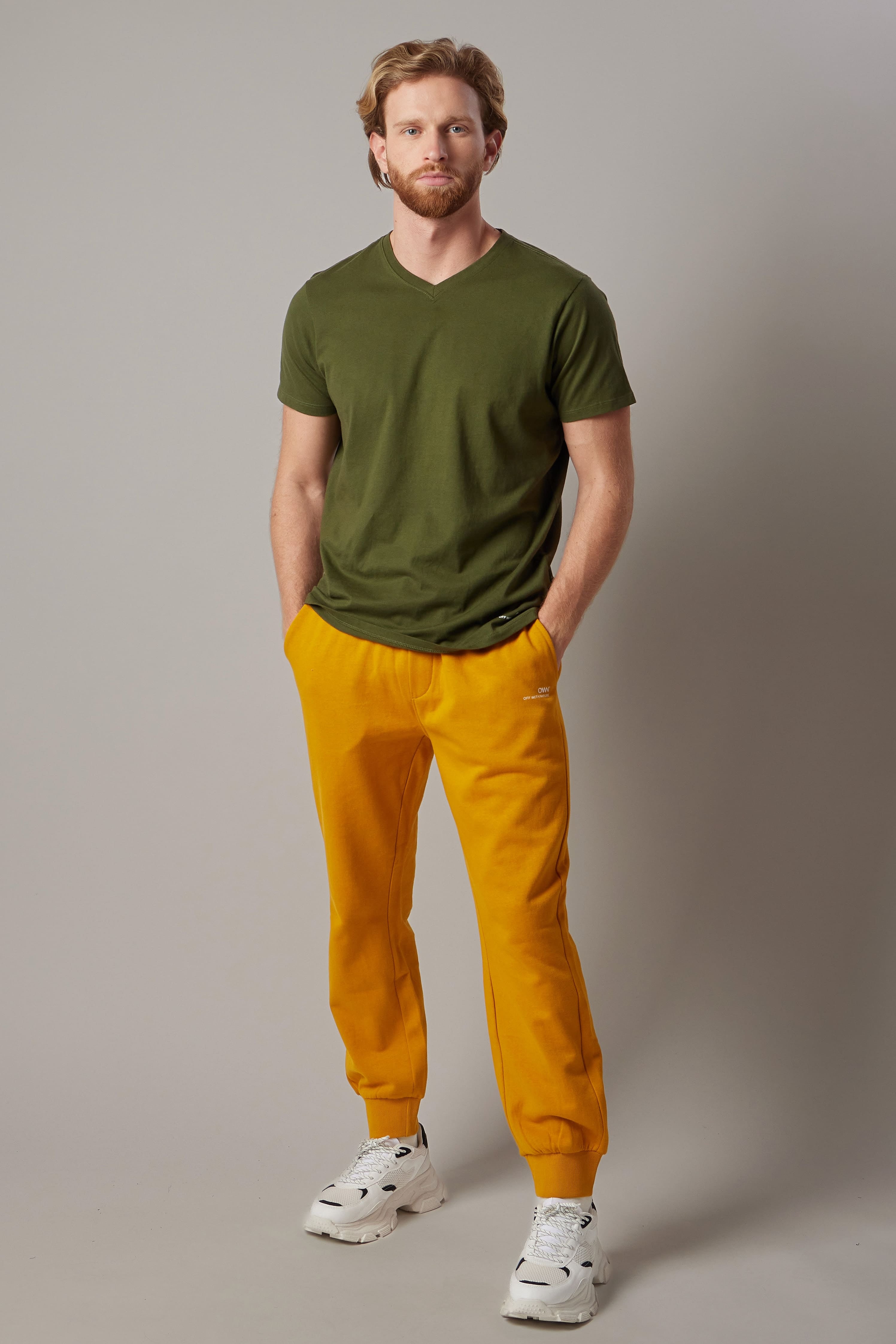 T-Shirt Scollo a V Verde Militare