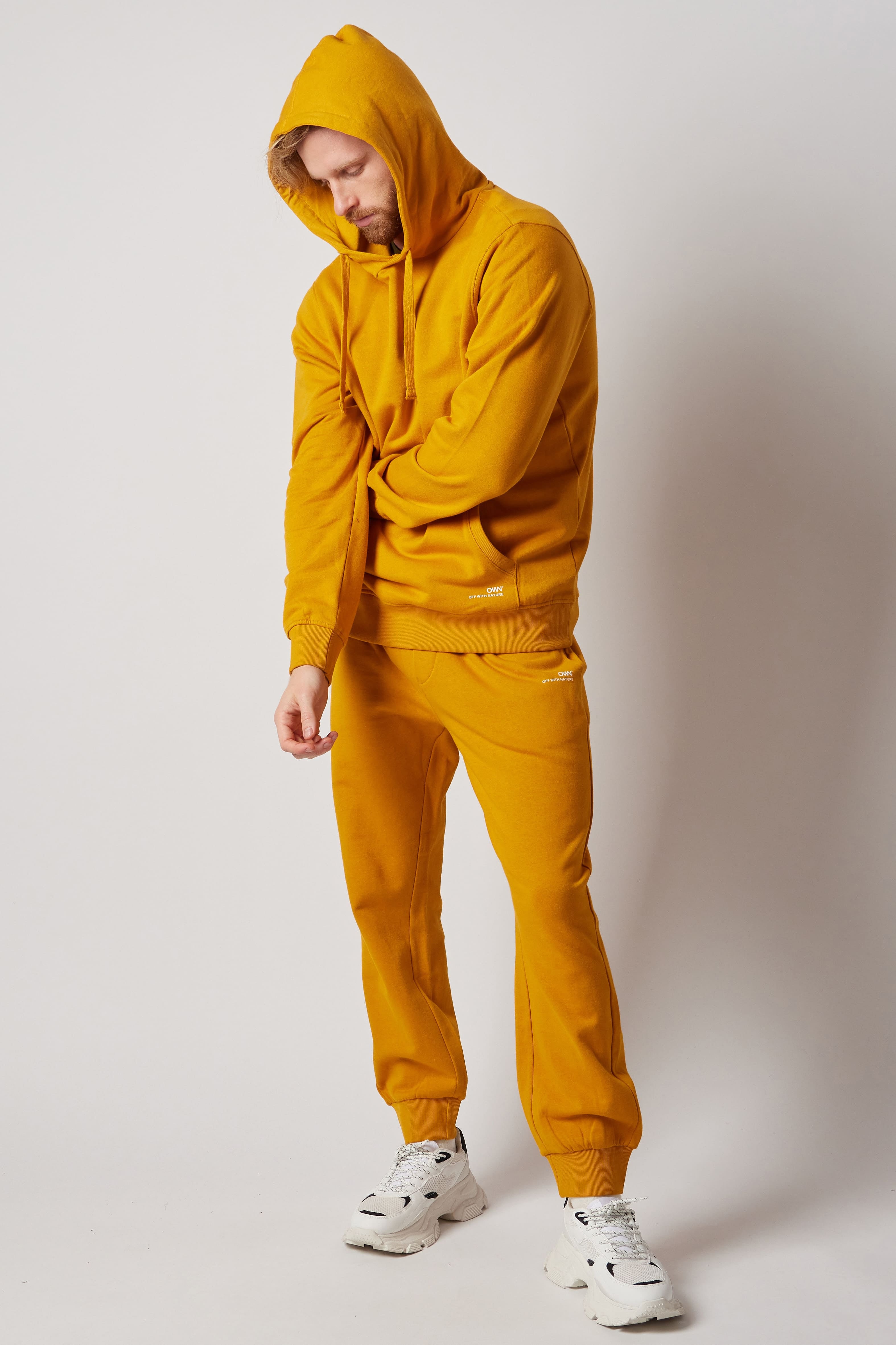 Set Felpa Felpata con Cappuccio + Joggers Felpati Ocra