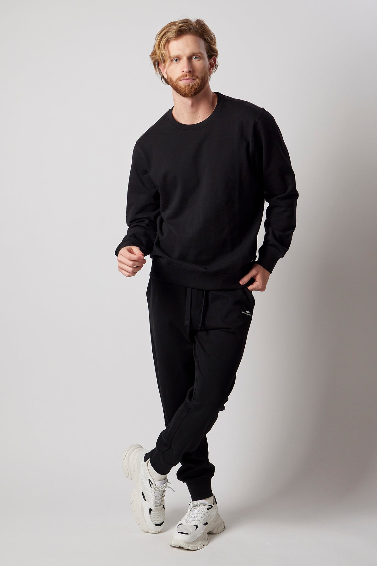 Set Felpa Girocollo + Joggers Nero