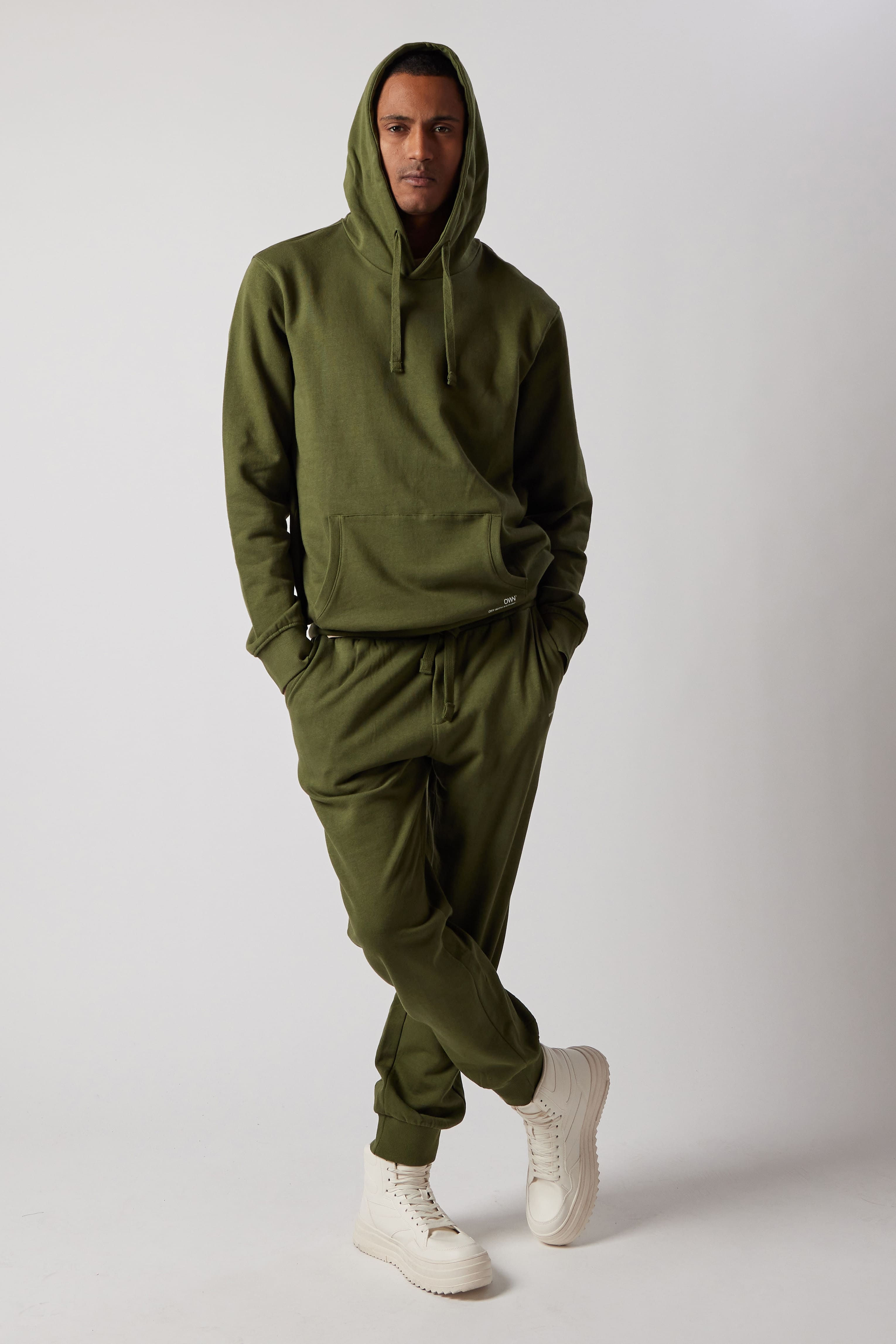 Set Felpa Felpata con Cappuccio + Joggers Felpati Verde Militare