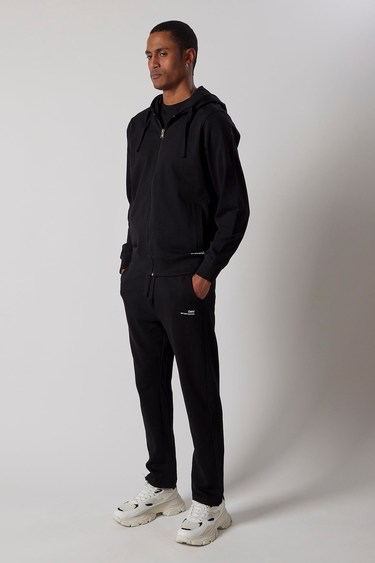 Set Felpa con Cappuccio e Zip + Joggers Nero