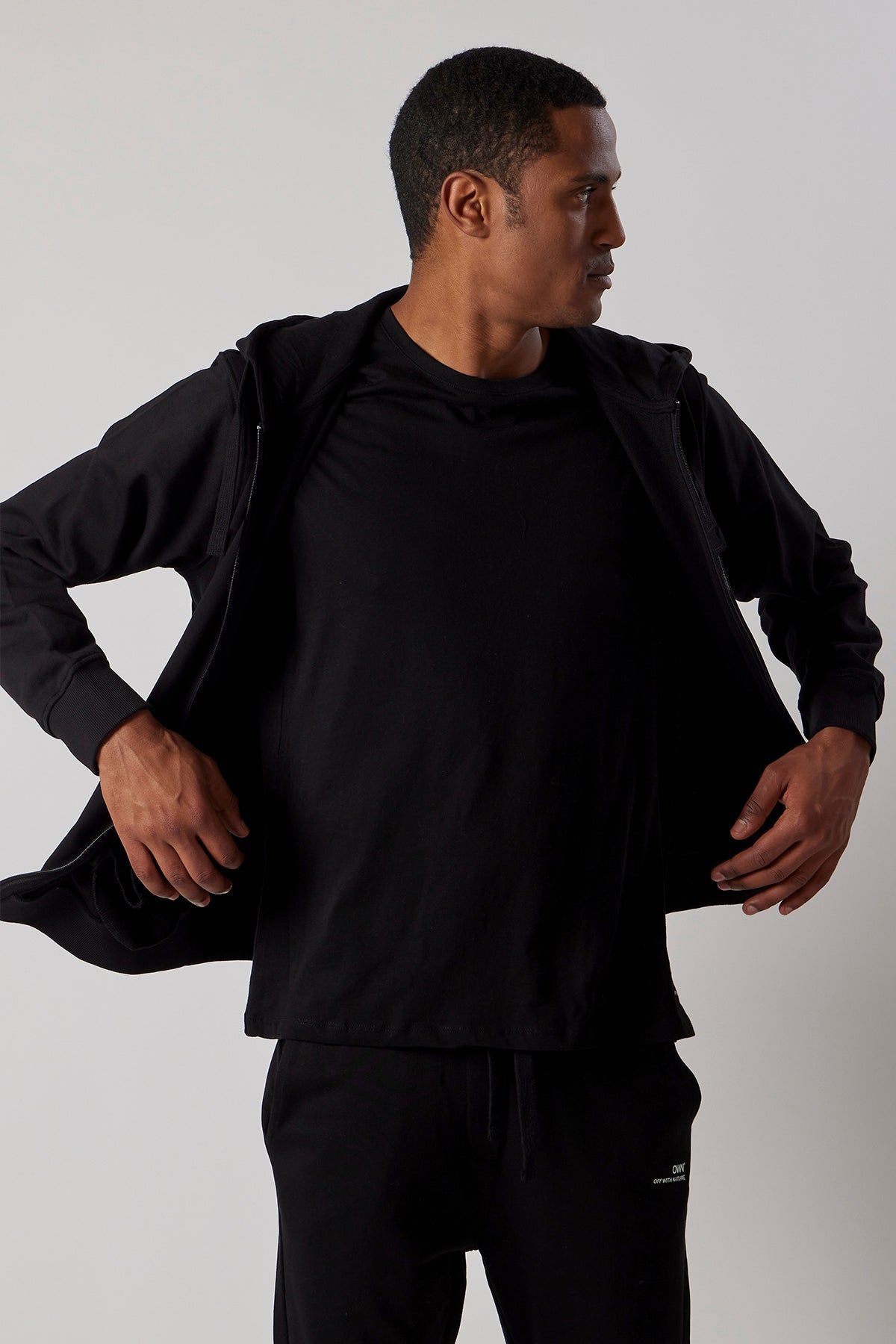 Set Felpa con Cappuccio e Zip + Joggers Nero