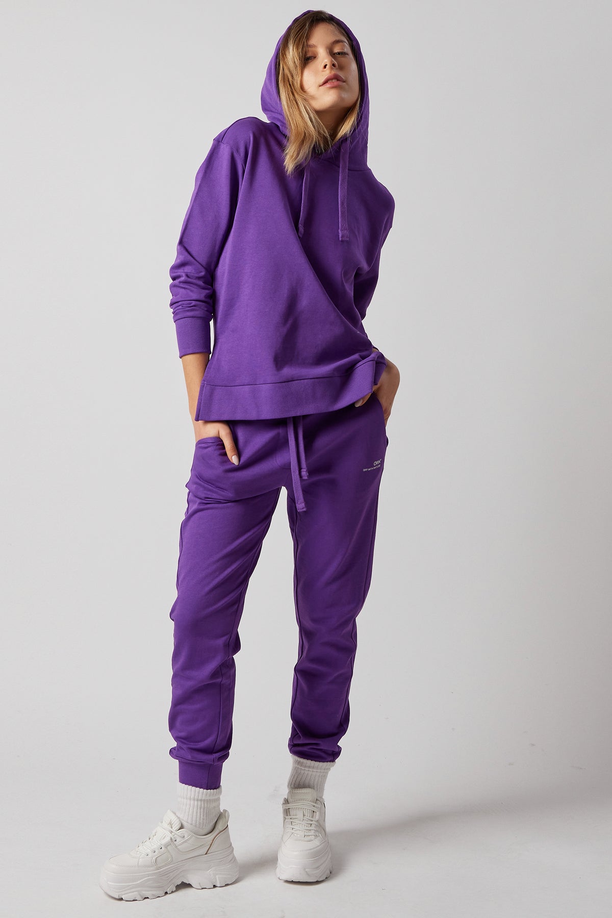 Set Sweatshirt with slits and joggers